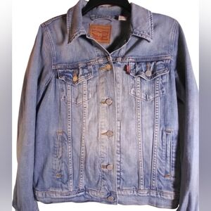 Vintage Levis Womens Denim Jean Jacket Looks S Y2K Fall Cozy Casual